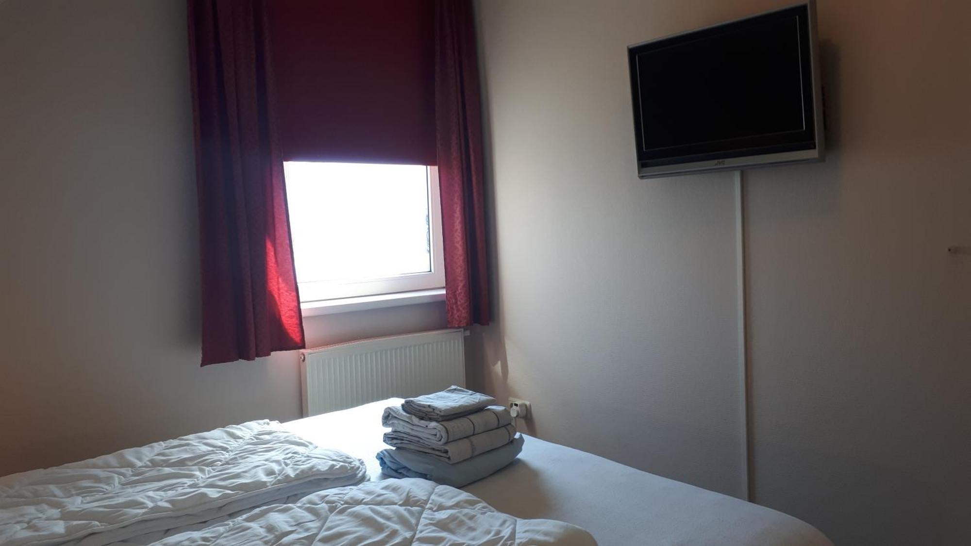 Appartement Esta Buren  Exteriör bild